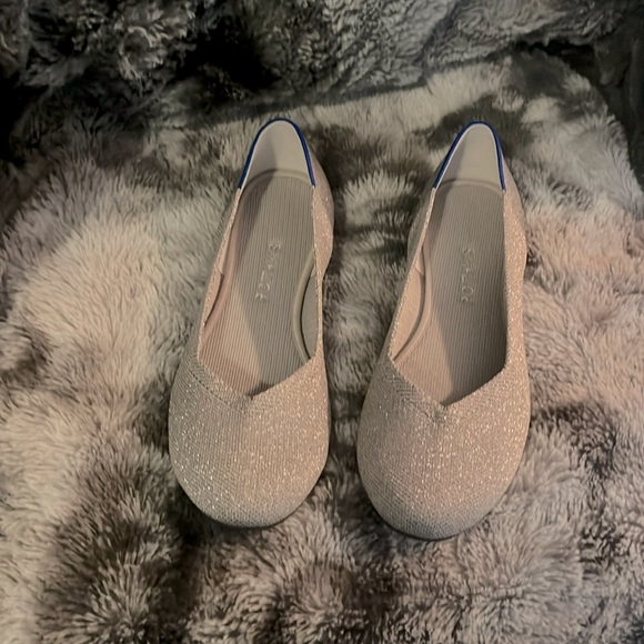 Silver sparkle Rothy’s flats, size 10 - Picture 1 of 4